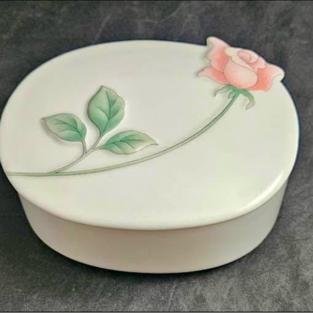Elegant Fine Porcelain Trinket Box with cut out rose on Lid. Made in Japan